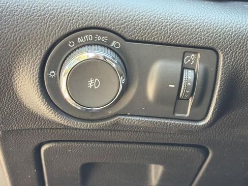 Used 2014 Buick Verano FWD image 35