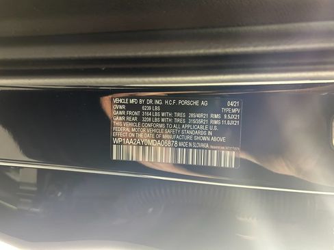 Certified 2021 Porsche Cayenne AWD/4WD image 31