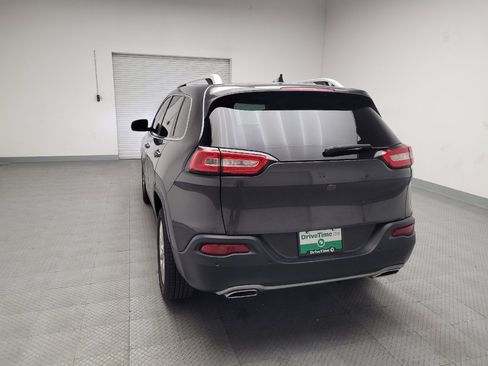 Used 2016 Jeep Cherokee Limited image 6
