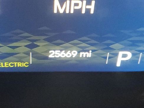 Used 2021 Jeep Wrangler Unlimited Sahara w/ Cold Weather Group image 32