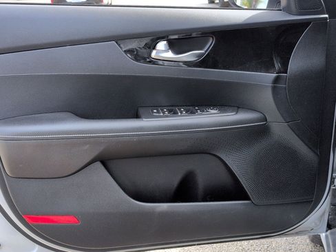 Used 2019 Kia Forte S w/ S Premium Package image 14