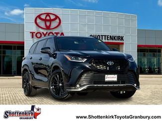 Used 2023 Toyota Highlander XSE AWD/4WD video 1