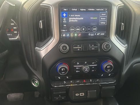 Used 2021 Chevrolet Silverado 1500 RST w/ Texas Edition Plus image 17