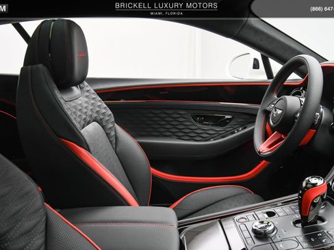 Used 2025 Bentley Continental GT Speed AWD/4WD image 23