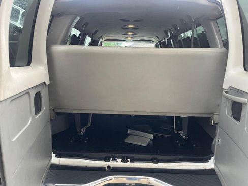 Used 2007 Ford E-350 and Econoline 350 XL image 9