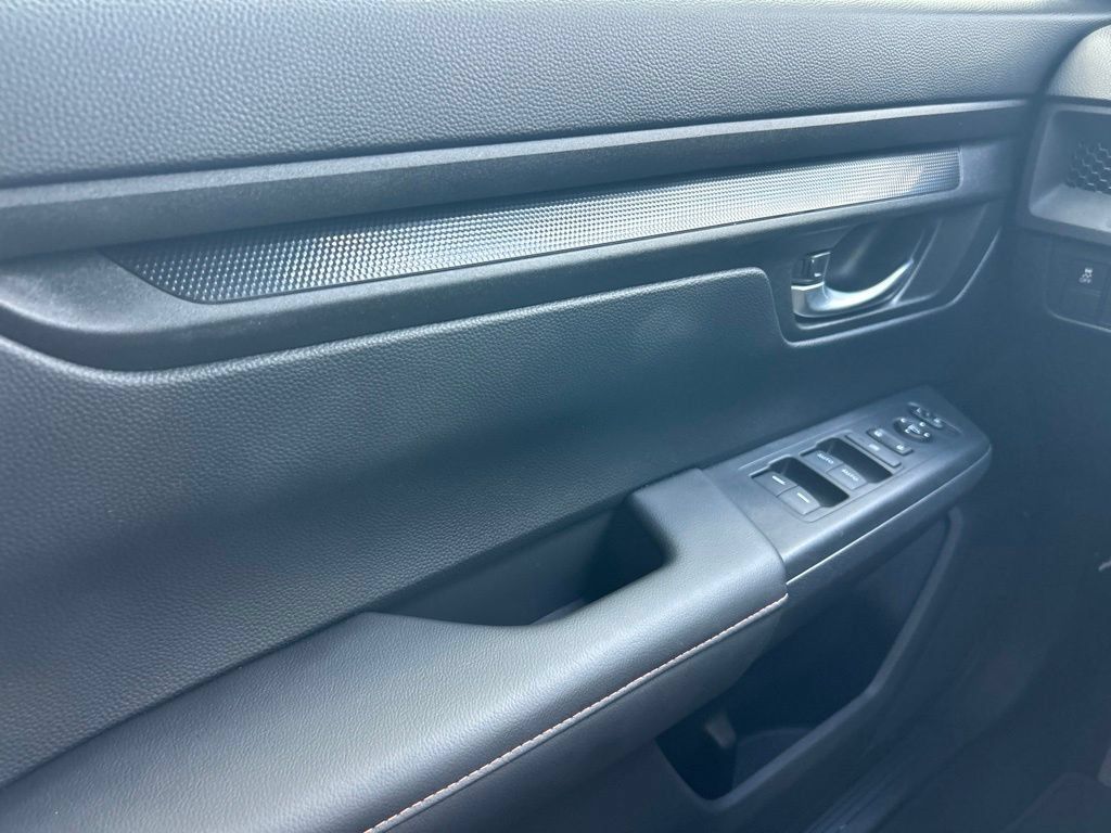 Used 2023 Honda CR-V Sport image 18