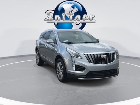 Used 2025 Cadillac XT5 Premium Luxury image 3
