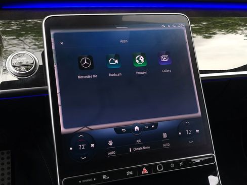 Used 2022 Mercedes-Benz S 580 4MATIC Sedan w/ AMG Line Package image 44