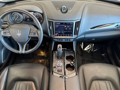 Used 2022 Maserati Levante Modena image 4