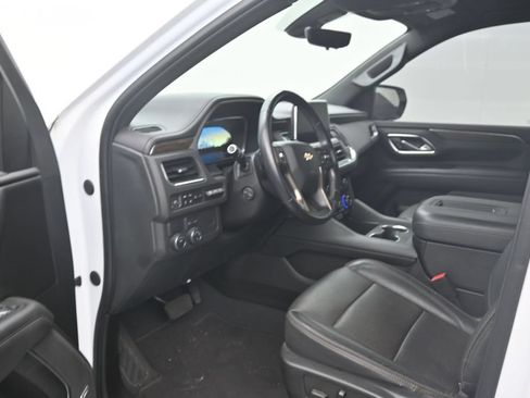 Used 2022 Chevrolet Suburban High Country RWD image 10