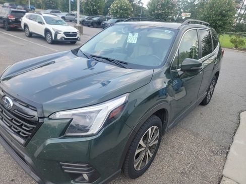 Used 2023 Subaru Forester Limited AWD/4WD image 3