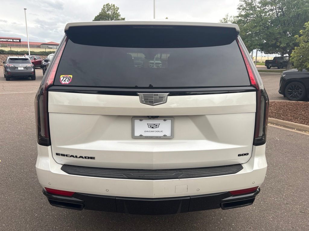 Used 2021 Cadillac Escalade ESV Sport AWD/4WD image 4