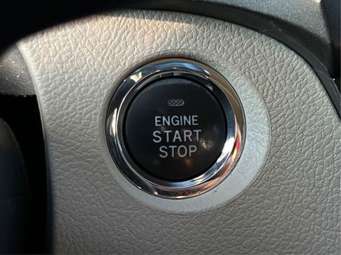 Used 2019 Toyota Sienna XLE Premium AWD/4WD image 41