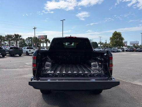 Certified 2024 Nissan Frontier SV w/ Technology Package AWD/4WD image 5