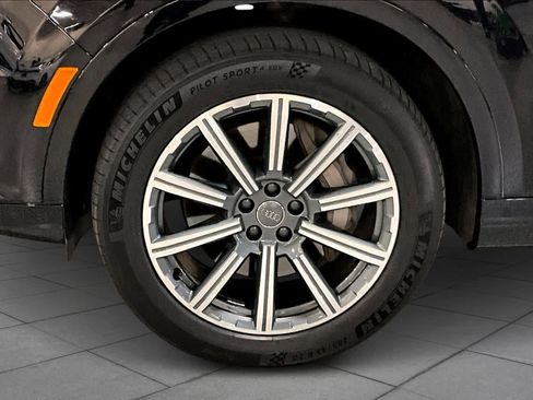 Used 2019 Audi Q7 3.0T Premium w/ Cold Weather Package image 10