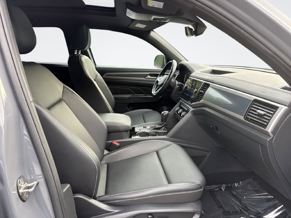 Used 2020 Volkswagen Atlas Cross Sport SEL FWD image 26