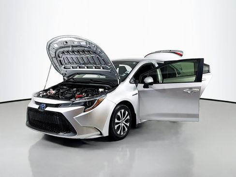 Used 2020 Toyota Corolla LE FWD image 11
