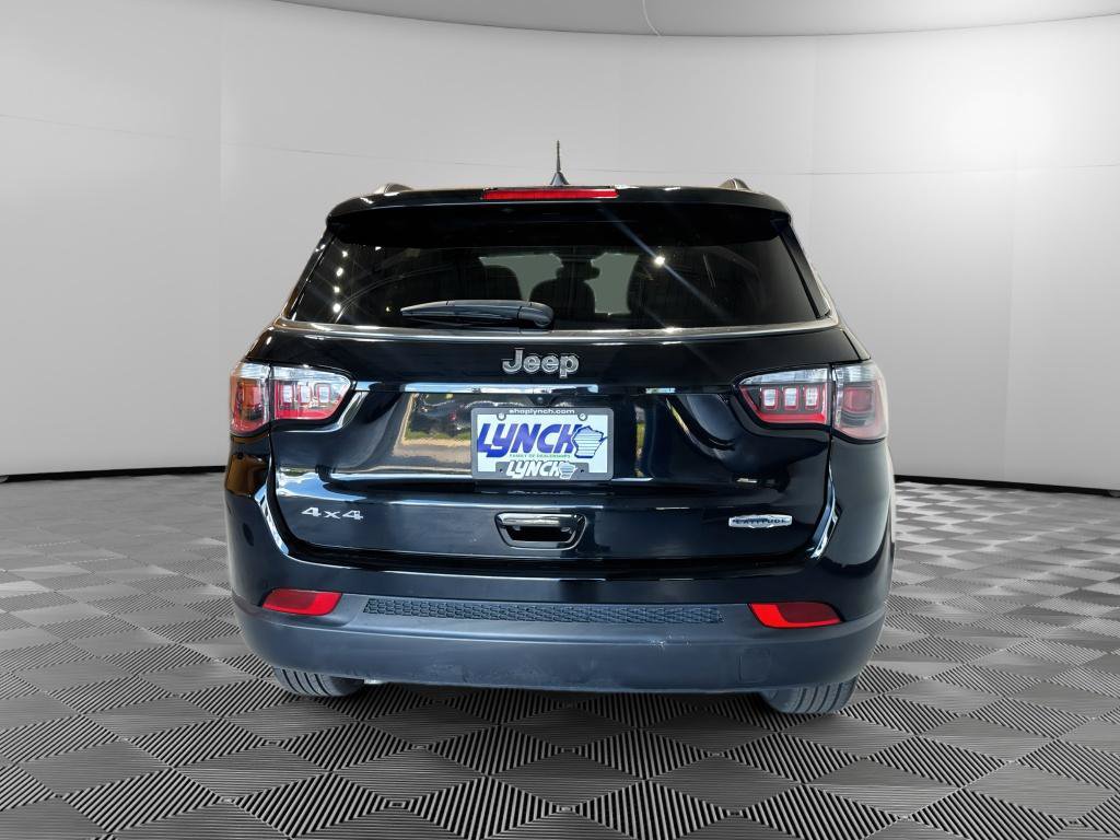 Used 2024 Jeep Compass Latitude AWD/4WD image 4
