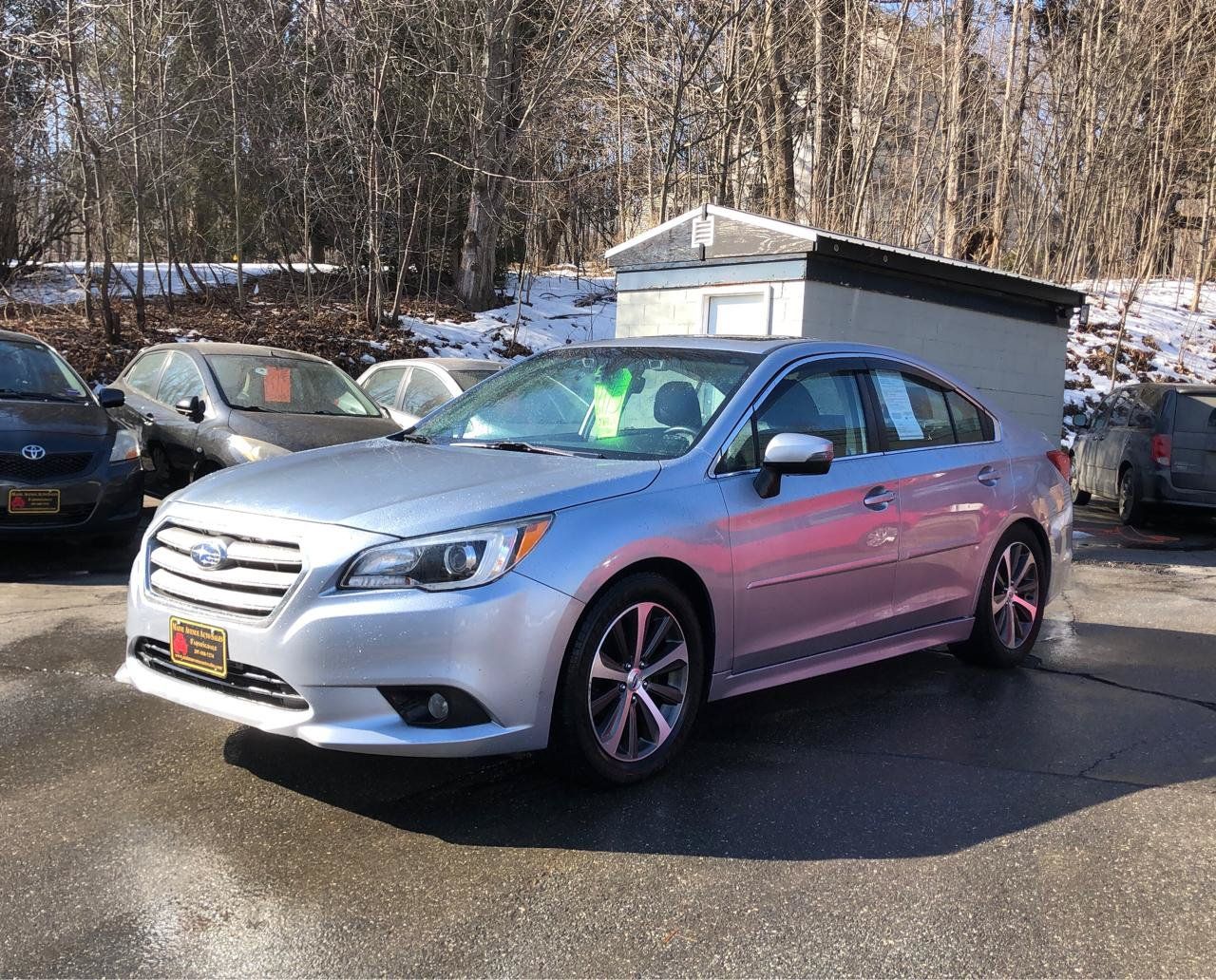 Used 2017 Subaru Legacy 2.5i Limited AWD/4WD image 2