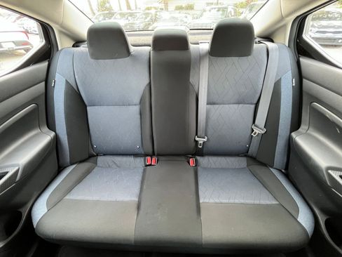 Used 2025 Nissan Versa SV image 38