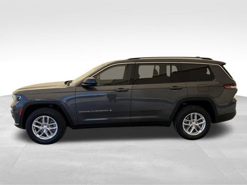 Used 2021 Jeep Grand Cherokee L Laredo w/ Luxury Tech Group I RWD image 5