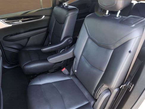 Used 2023 Cadillac XT6 Premium Luxury image 26