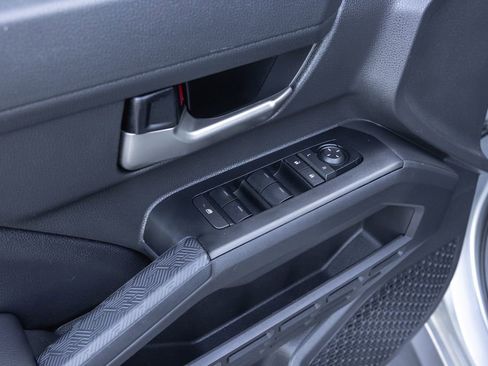 Certified 2024 Toyota Tacoma TRD Off-Road image 9