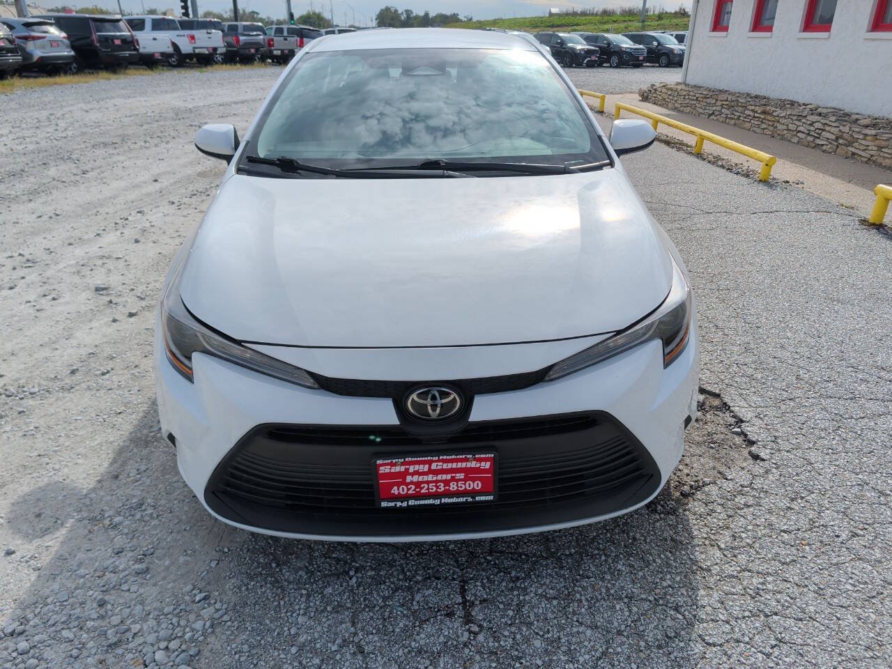 Used 2025 Toyota Corolla LE FWD image 8