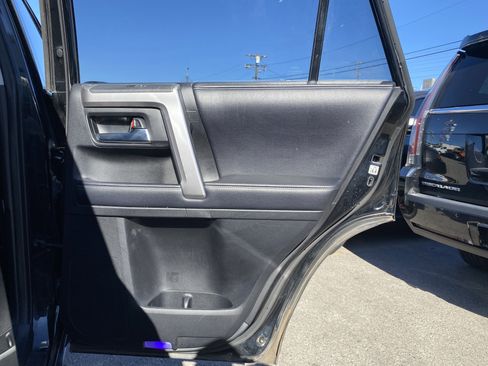 Used 2019 Toyota 4Runner SR5 Premium image 20