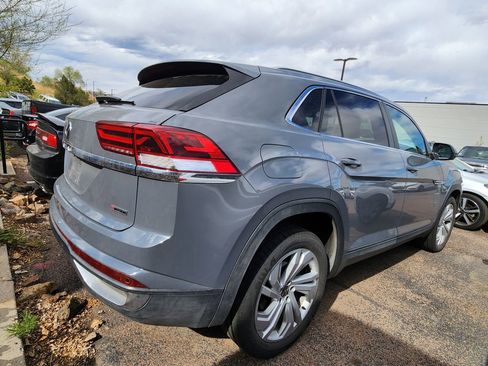 Used 2021 Volkswagen Atlas Cross Sport SEL image 3