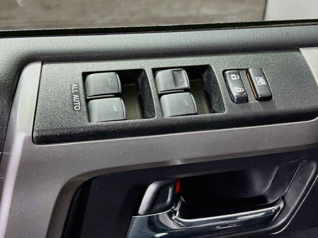 Certified 2024 Toyota 4Runner SR5 AWD/4WD image 17