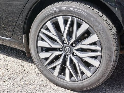 Used 2024 Nissan Altima 2.5 SV image 6
