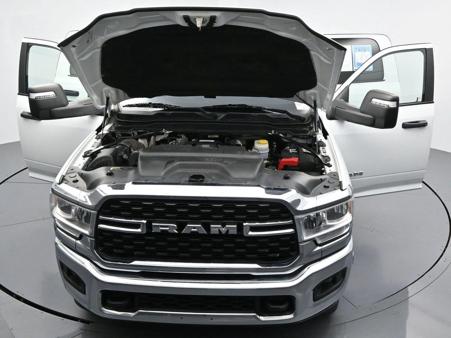Used 2024 RAM 3500 Big Horn AWD/4WD image 41