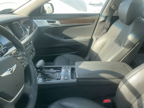 Used 2018 Genesis G80 3.8 w/ Option Group 02 image 7