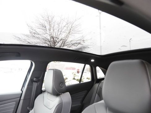 Used 2023 Volkswagen ID.4 Pro S image 17