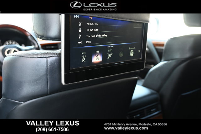 Used 2018 Lexus LX 570 4WD w/ Luxury Package image 18