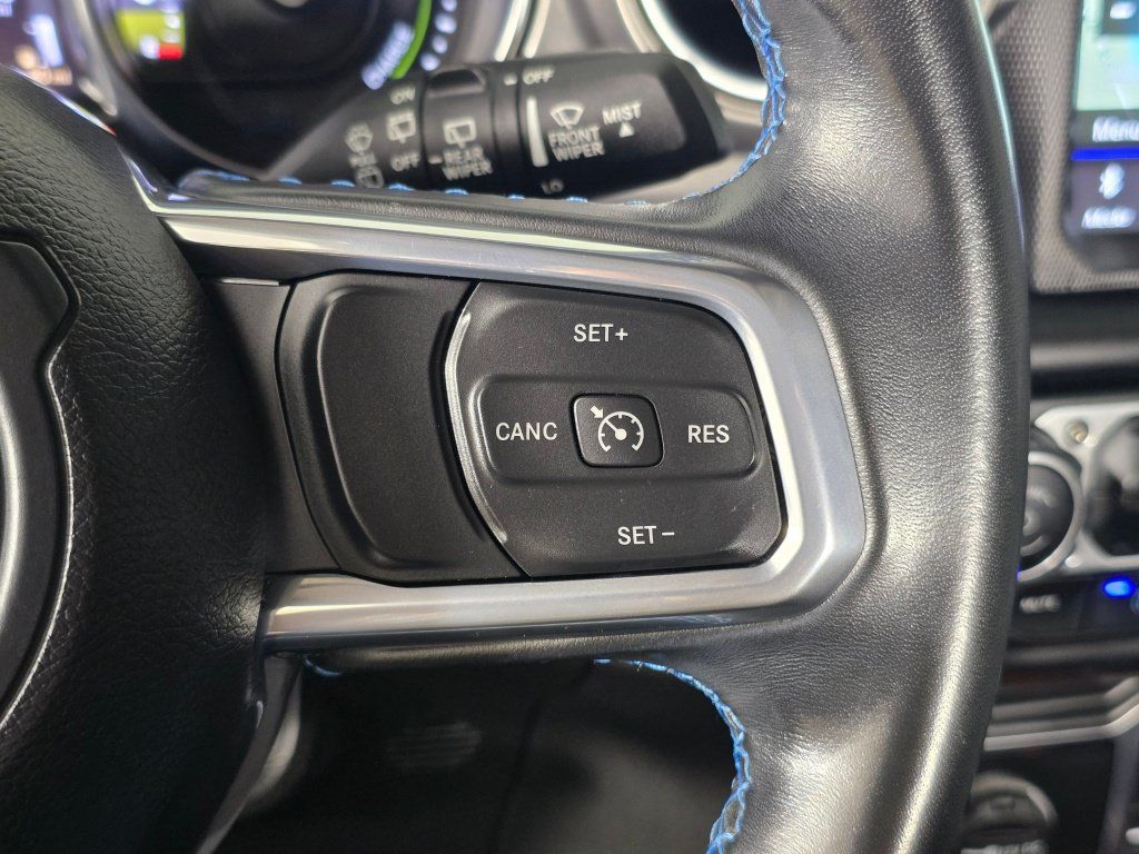 Used 2022 Jeep Wrangler Unlimited Rubicon 4xe AWD/4WD image 25