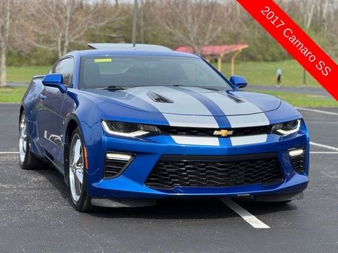 Used 2017 Chevrolet Camaro SS image 1