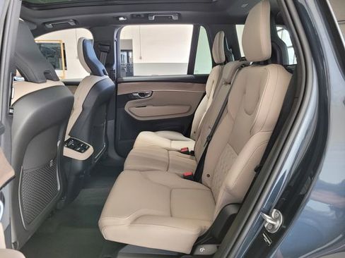 New 2026 Volvo XC90 B6 Plus w/ Protection Package Premier AWD/4WD image 10