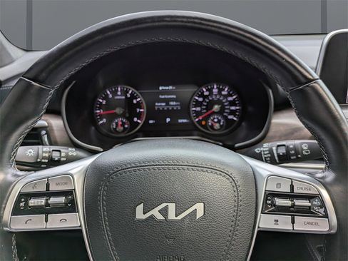 Used 2022 Kia Telluride SX w/ SX Prestige Package image 31