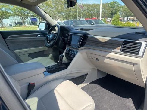 Used 2021 Volkswagen Atlas SEL image 16