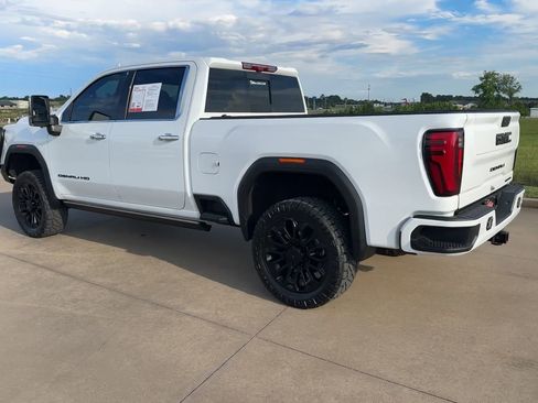 Used 2025 GMC Sierra 2500 Denali Ultimate AWD/4WD image 7