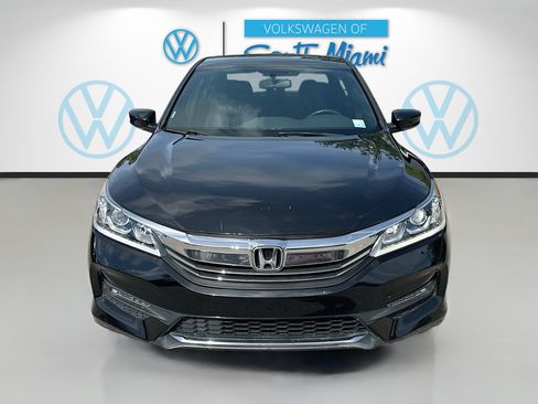 Used 2017 Honda Accord Sport Special Edition image 2