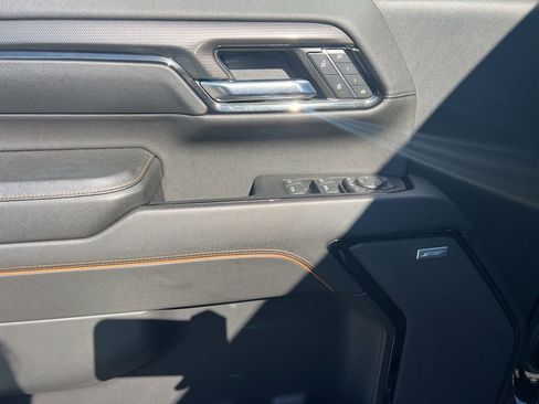 Used 2024 GMC Sierra 2500 AT4 w/ AT4 Premium Plus Package image 10