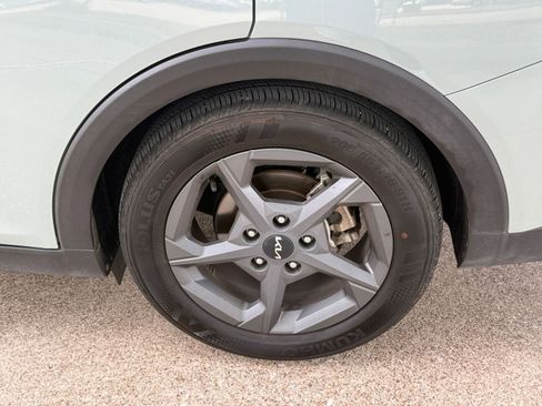 Used 2025 Kia K4 FWD image 32