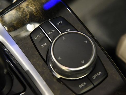 Used 2019 BMW X4 M40i image 18