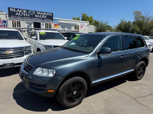 Used 2006 Volkswagen Touareg V6 AWD/4WD image 3