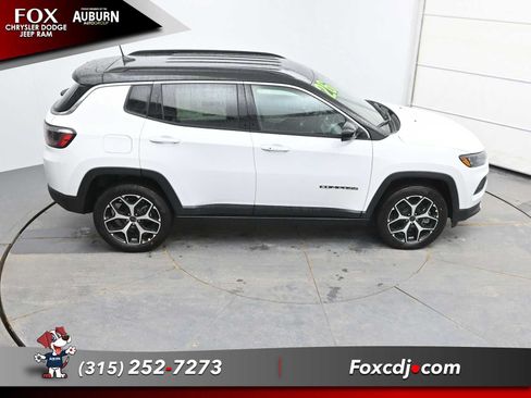 New 2026 Jeep Compass Limited AWD/4WD image 31