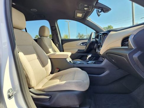 Certified 2023 Chevrolet Traverse LS image 21