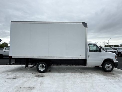 New 2027 Ford E-450 and Econoline 450 Super Duty w/ Power Equipment Group RWD image 2
